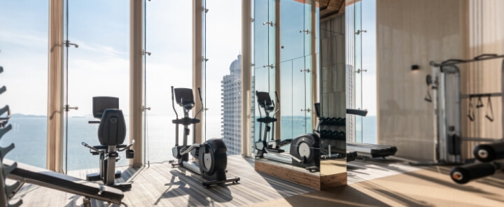 静岡駅主要駅徒歩5分、パーソナルジム